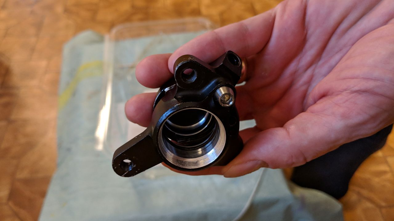 How to Replace Pistons and Seals in Echo TR Hydraulic Disc Brake